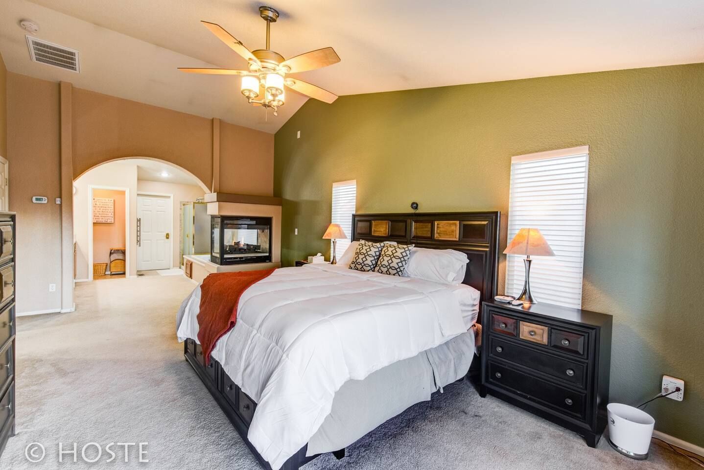 5 bedrooms, premium bedding, down duvets, individually decorated