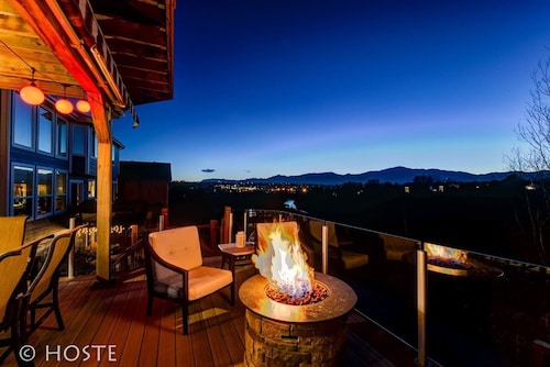 5BR Mtn Views Family Getaway HOT TUB