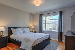 Casa (4 Bedrooms) | 4 dormitorios, ropa de cama de alta calidad, edredones de plumas