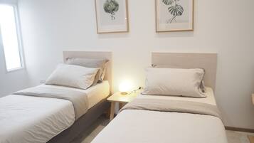 Deluxe Double or Twin Room | In-room safe, free WiFi, bed sheets