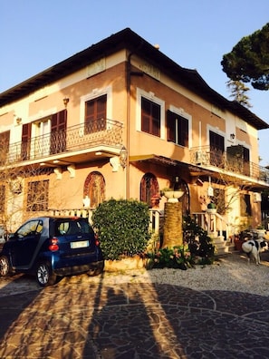 Front of property – evening/night