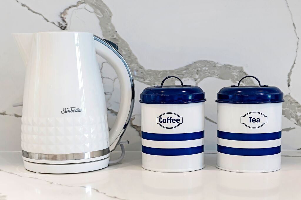 NEW! Luxury 2 Bed Premier Apartment in St Kilda — image 11