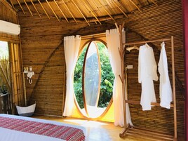 Bamboo House | Minibar, individually decorated, individually furnished, soundproofing