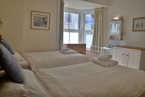3 bedrooms, free WiFi, bed sheets