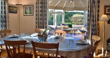 Sherriffs, Bantham in S.Devon, 5 min walk to beach