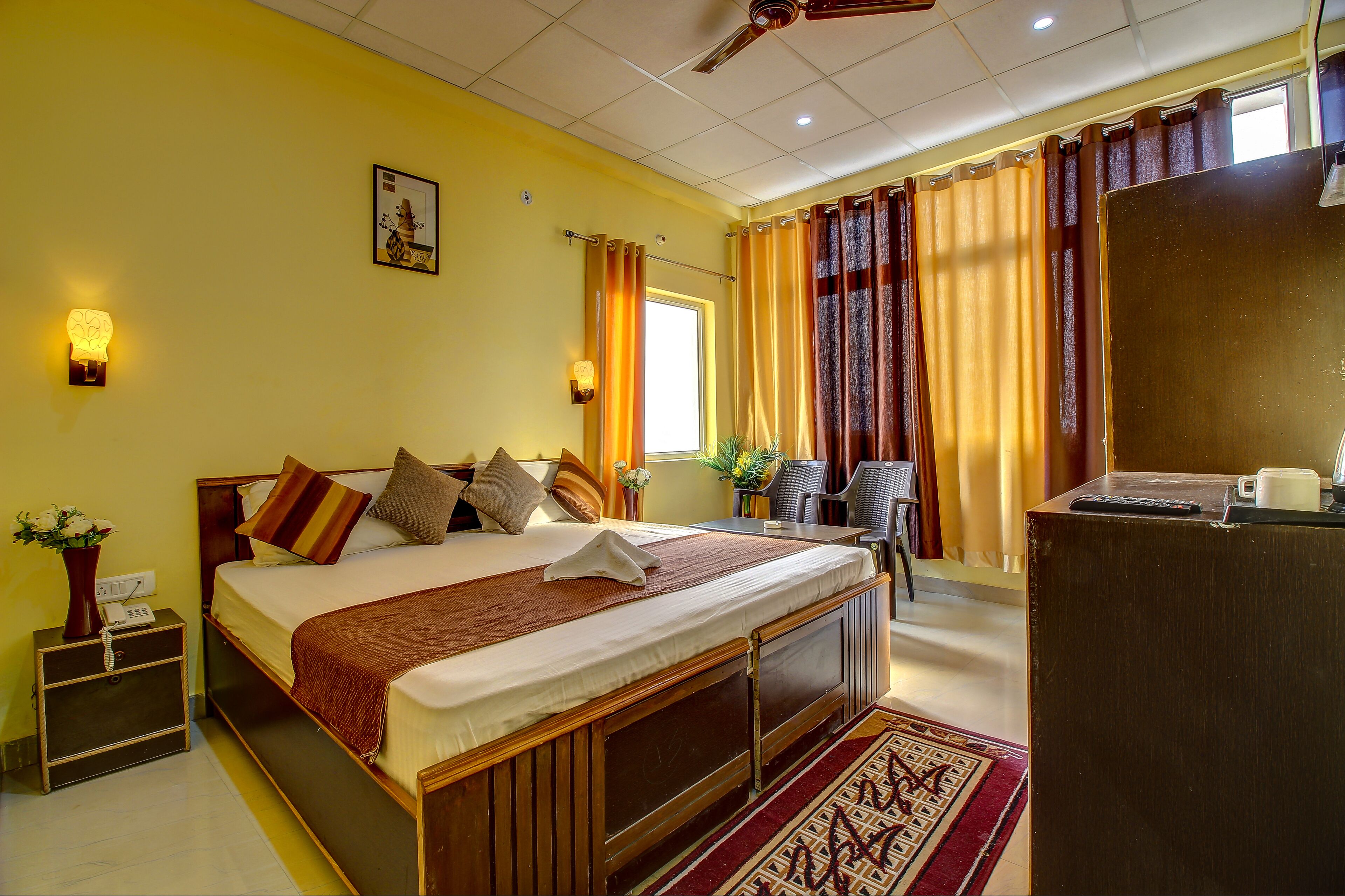 Rollaway beds, free WiFi, bed sheets