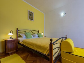 3 Schlafzimmer, Bügeleisen/Bügelbrett, Bettwäsche