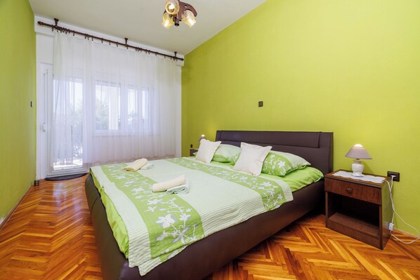 Apartment (A1) | 1 bedroom, iron/ironing board, free WiFi