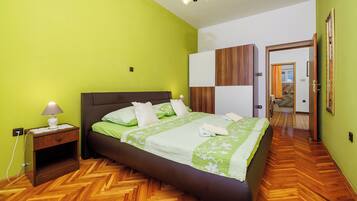 Apartment (A1) | 1 bedroom, iron/ironing board, free WiFi