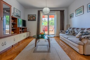 Living room | DVD player - House Marija (Sveta Nedelja)