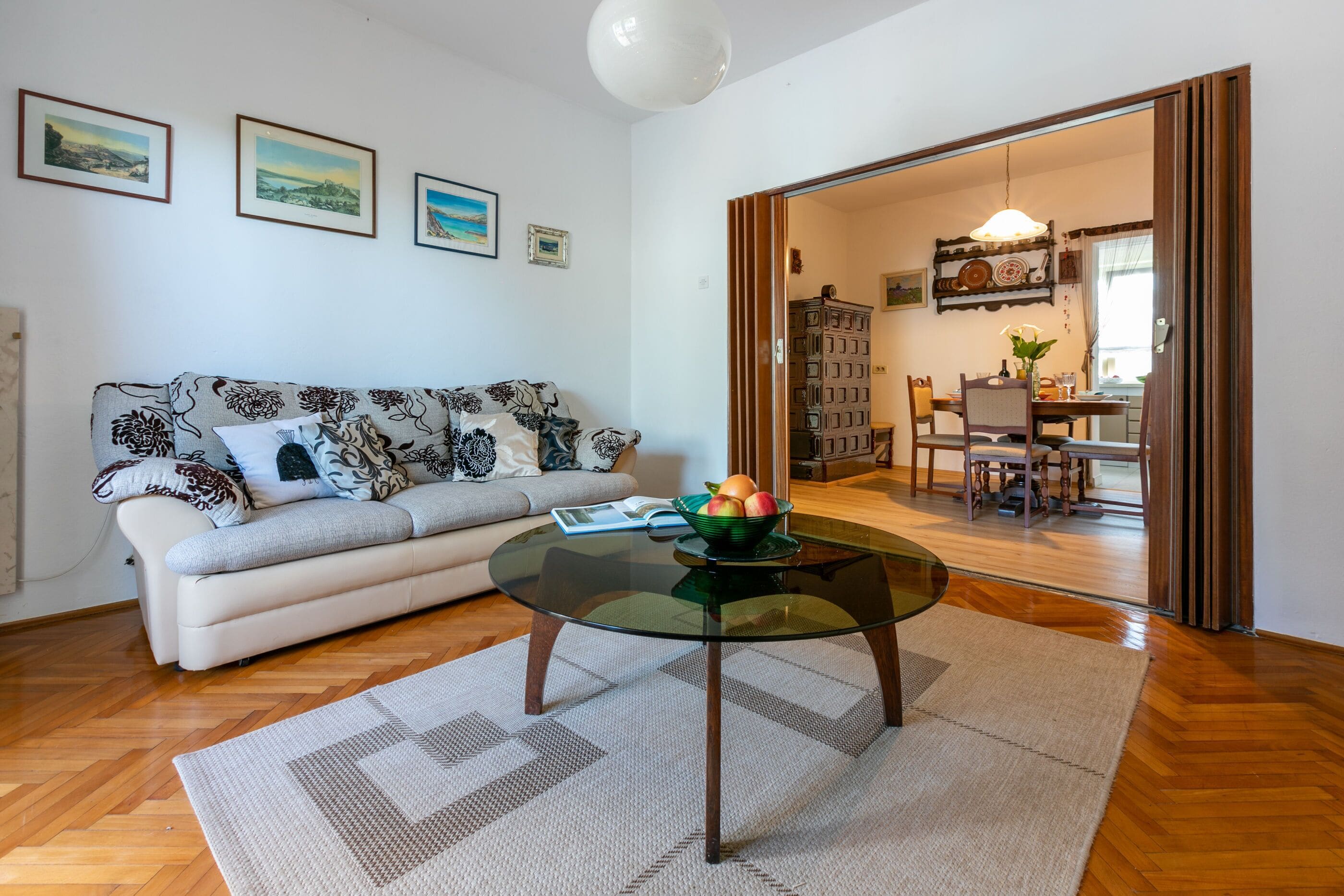 Living room | DVD player