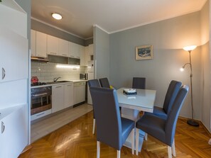 Private kitchen | Fridge, microwave, oven, stovetop - House Barbara (Crikvenica)