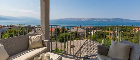 Apartment (A1) | City view