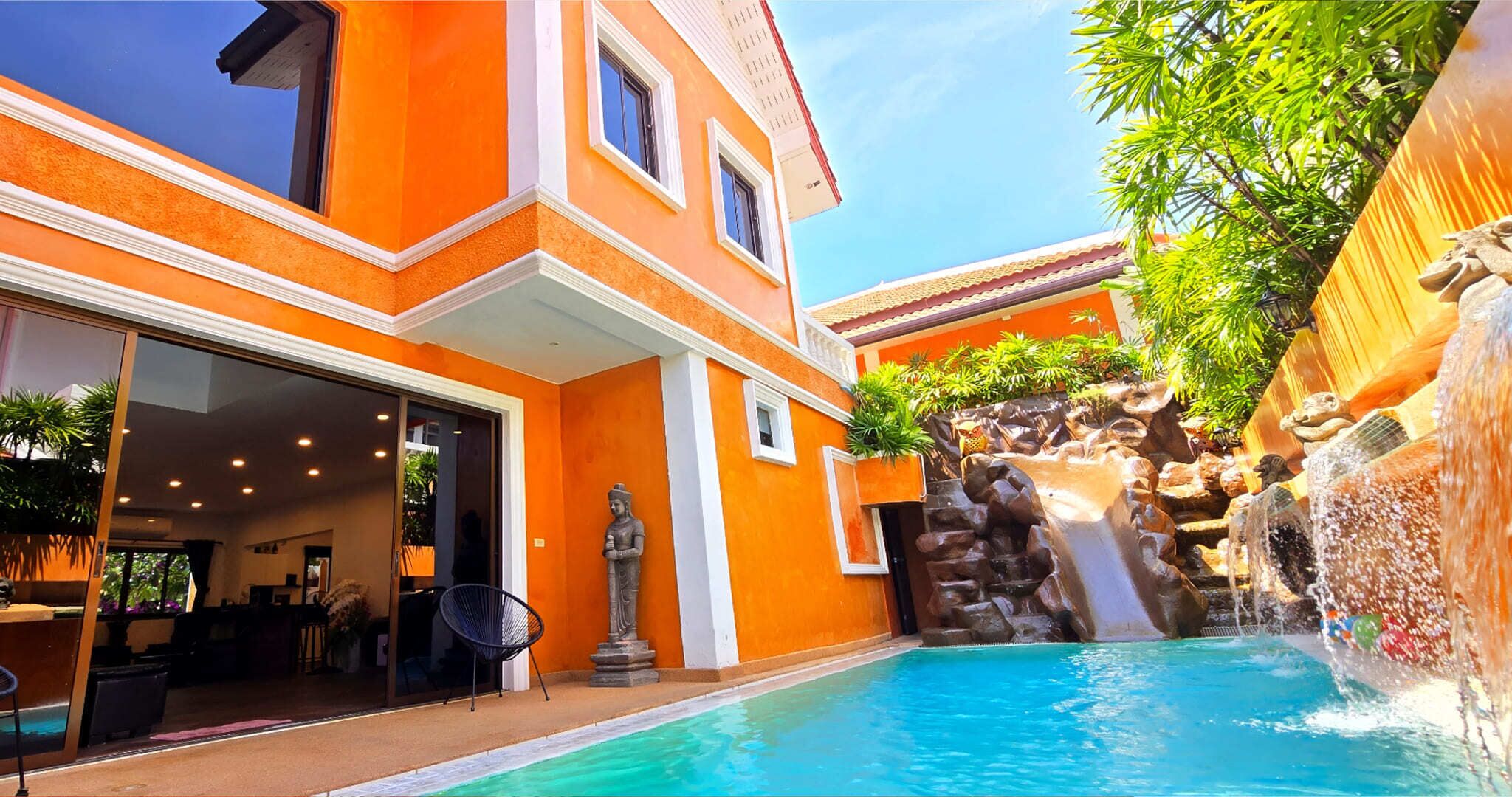 Photo - WOWLAND Luxury Pool Villa Pattaya Walking Street