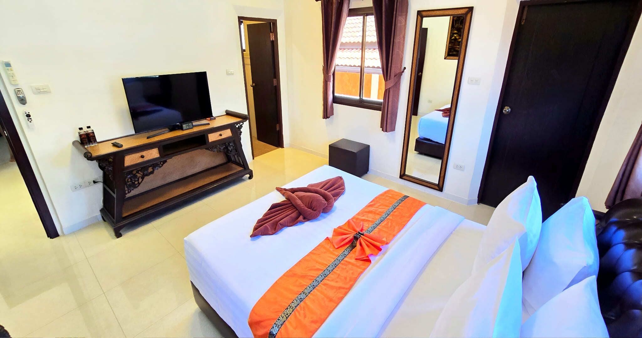Photo - WOWLAND Luxury Pool Villa Pattaya Walking Street