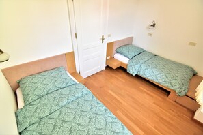 1 bedroom, in-room safe, iron/ironing board, travel cot
