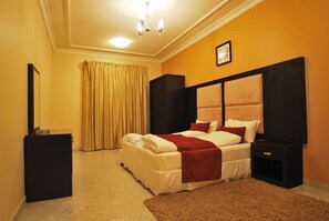 2 Schlafzimmer, Zimmersafe, Verdunkelungsvorhänge, Bügeleisen/Bügelbrett