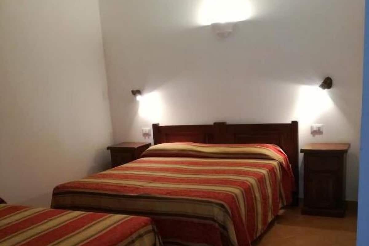 Camera tripla | Wi-Fi gratuito, lenzuola, accesso in sedia a rotelle