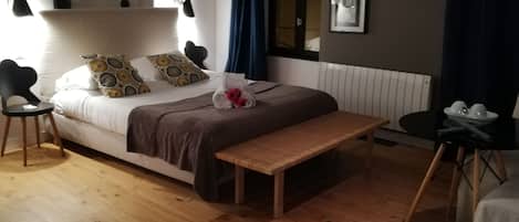 Individually decorated, individually furnished, soundproofing