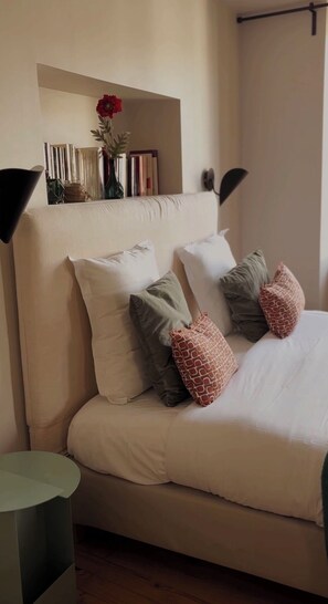 雙人房 (Pariou) | 獨特設計、獨特裝修、隔音、熨斗/熨衫板