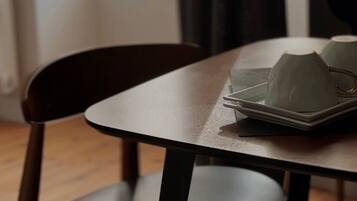 Individueel gedecoreerd, individueel gemeubileerd, geluiddichte muren