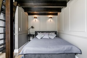 City-Apartment, Zwischengeschoss | 1 Schlafzimmer, individuell dekoriert, individuell eingerichtet