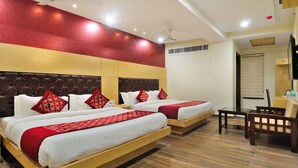 Deluxe Family Room With Free Parking