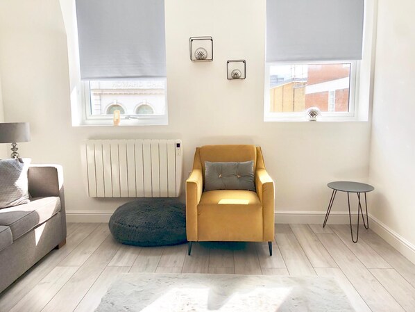 Apartment, Private Bathroom, City View (KVM - Mill Yard Apartment) | Lounge - KVM - Mill Yard Apartment (Bedford)