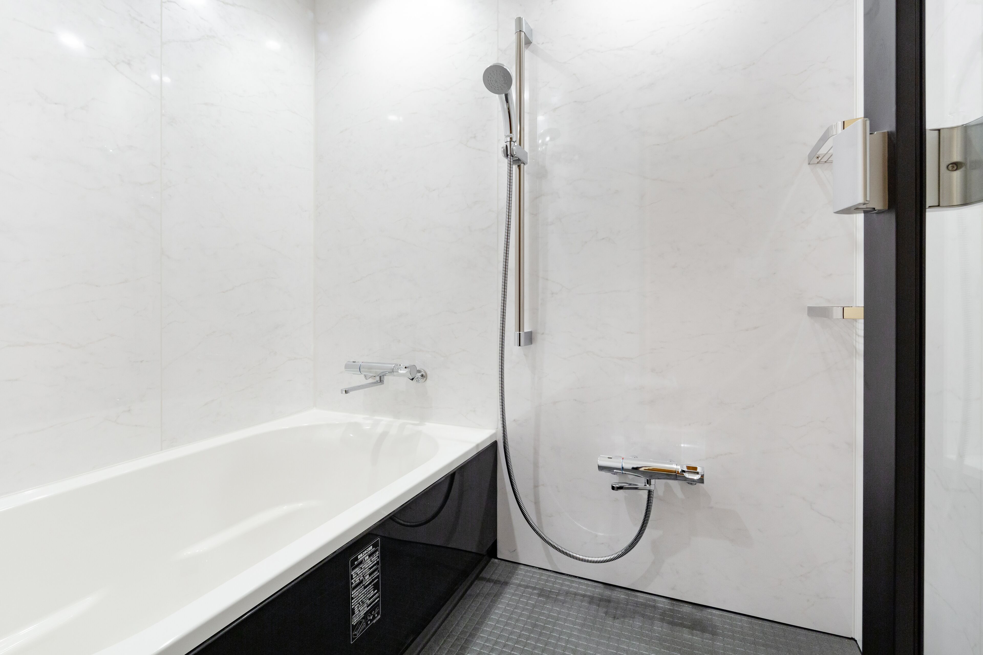 separate bathtub and shower, deep-soaking bathtub, free toiletries