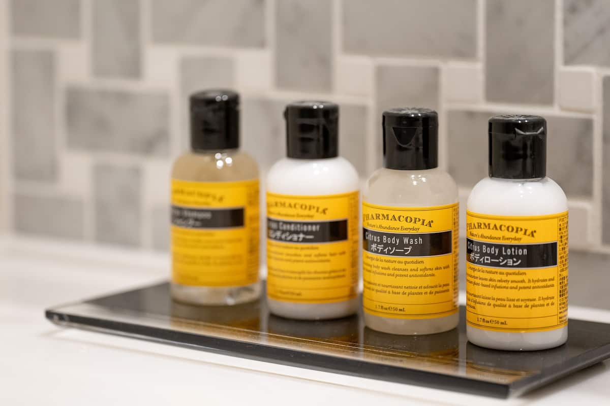 separate bathtub and shower, deep-soaking bathtub, free toiletries