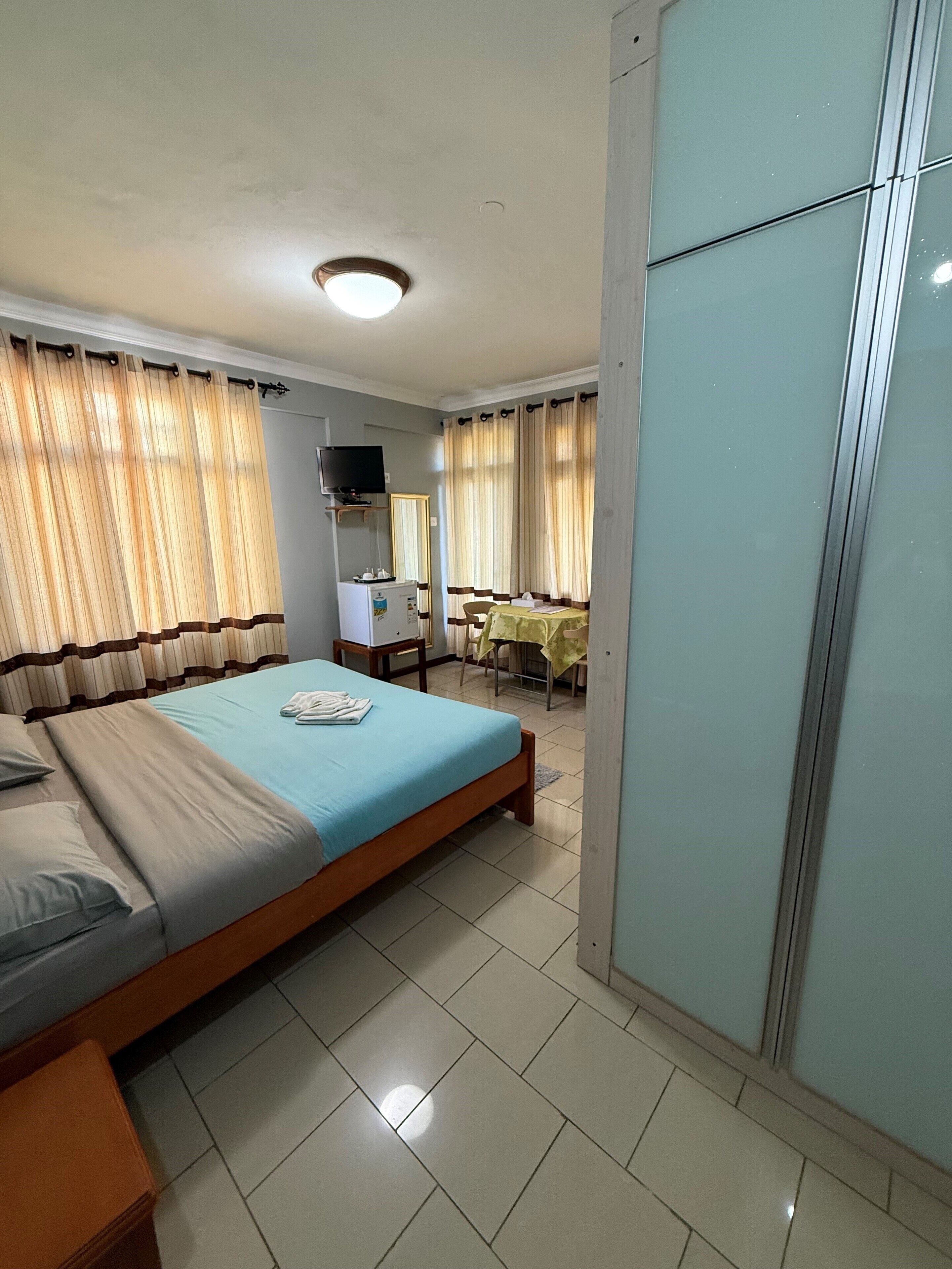 标准房 | 防过敏的被褥、迷你吧、客房内保险箱、特色装修