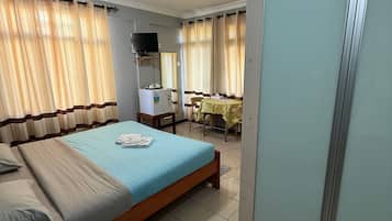 Ropa de cama hipoalergénica y minibar