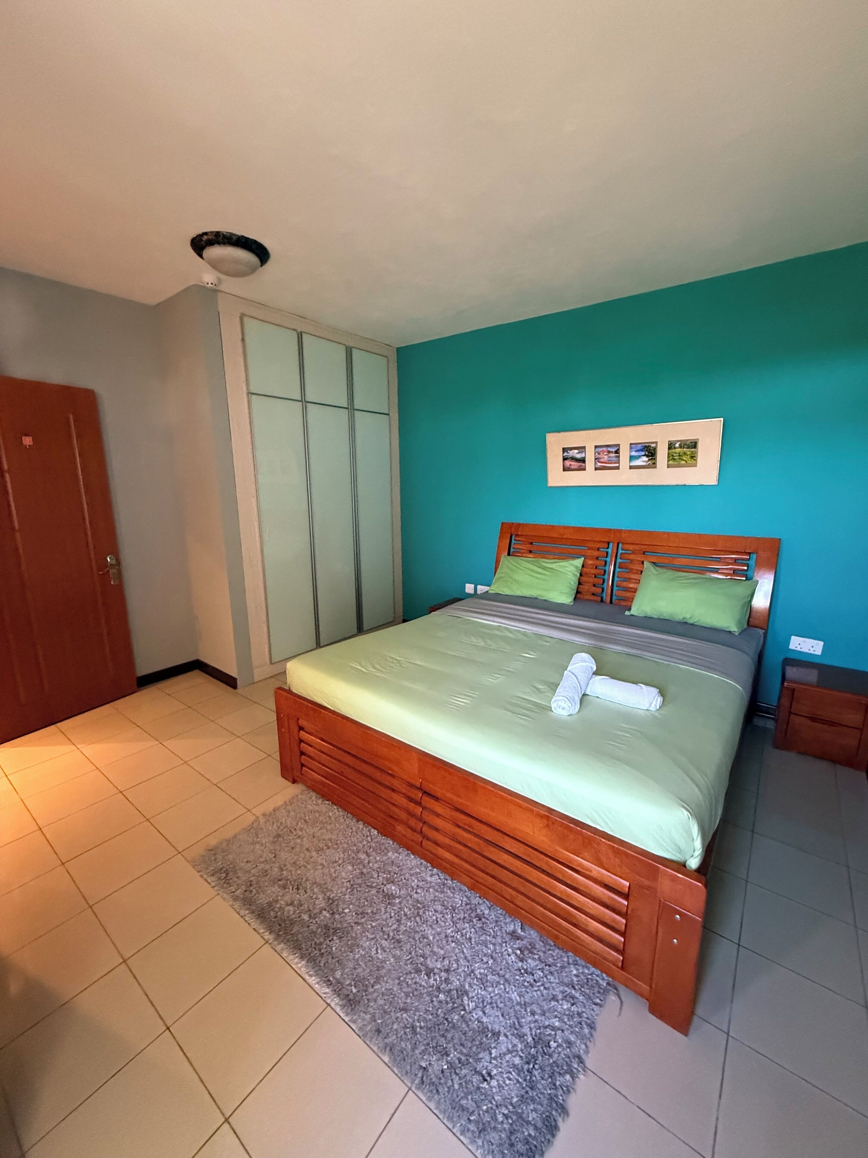 Family Room | Hypo-allergenic bedding, minibar, in-room safe, individually decorated