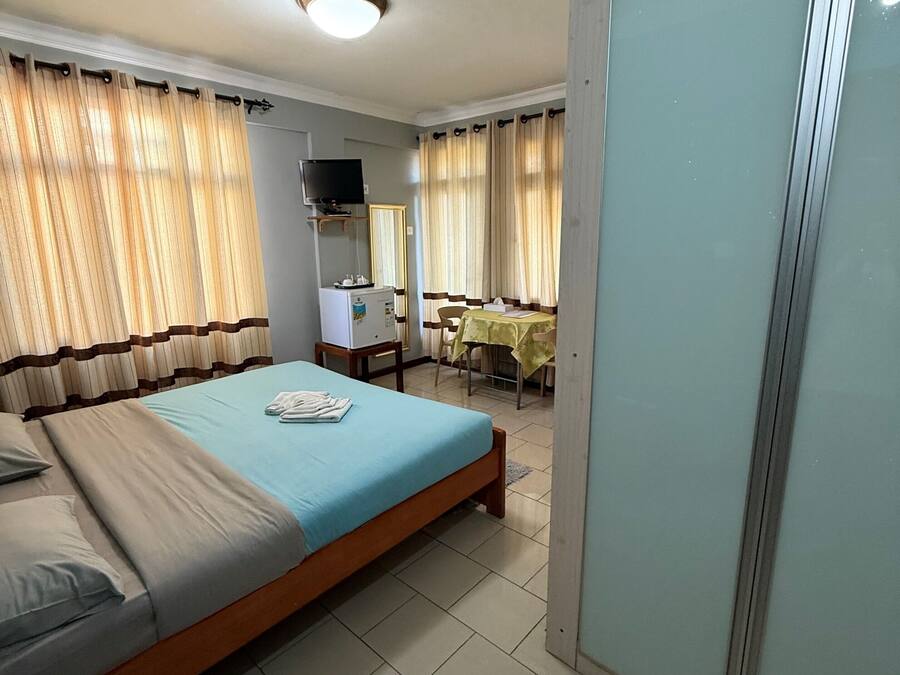 Habitación estándar | Ropa de cama hipoalergénica, minibar, caja fuerte