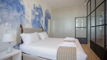 1 slaapkamer, een strijkplank/strijkijzer, wifi, beddengoed