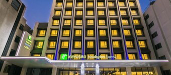 Holiday Inn Express Taichung Fengchia by IHG