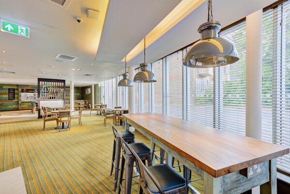 Restaurant - Premier Inn Haywards Heath (Haywards Heath)