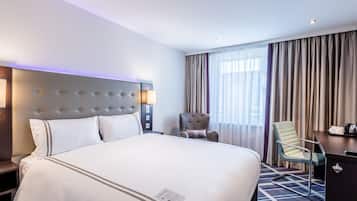 Standard Double Room | Soundproofing, bed sheets