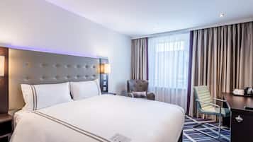 Soundproofing, free wired Internet