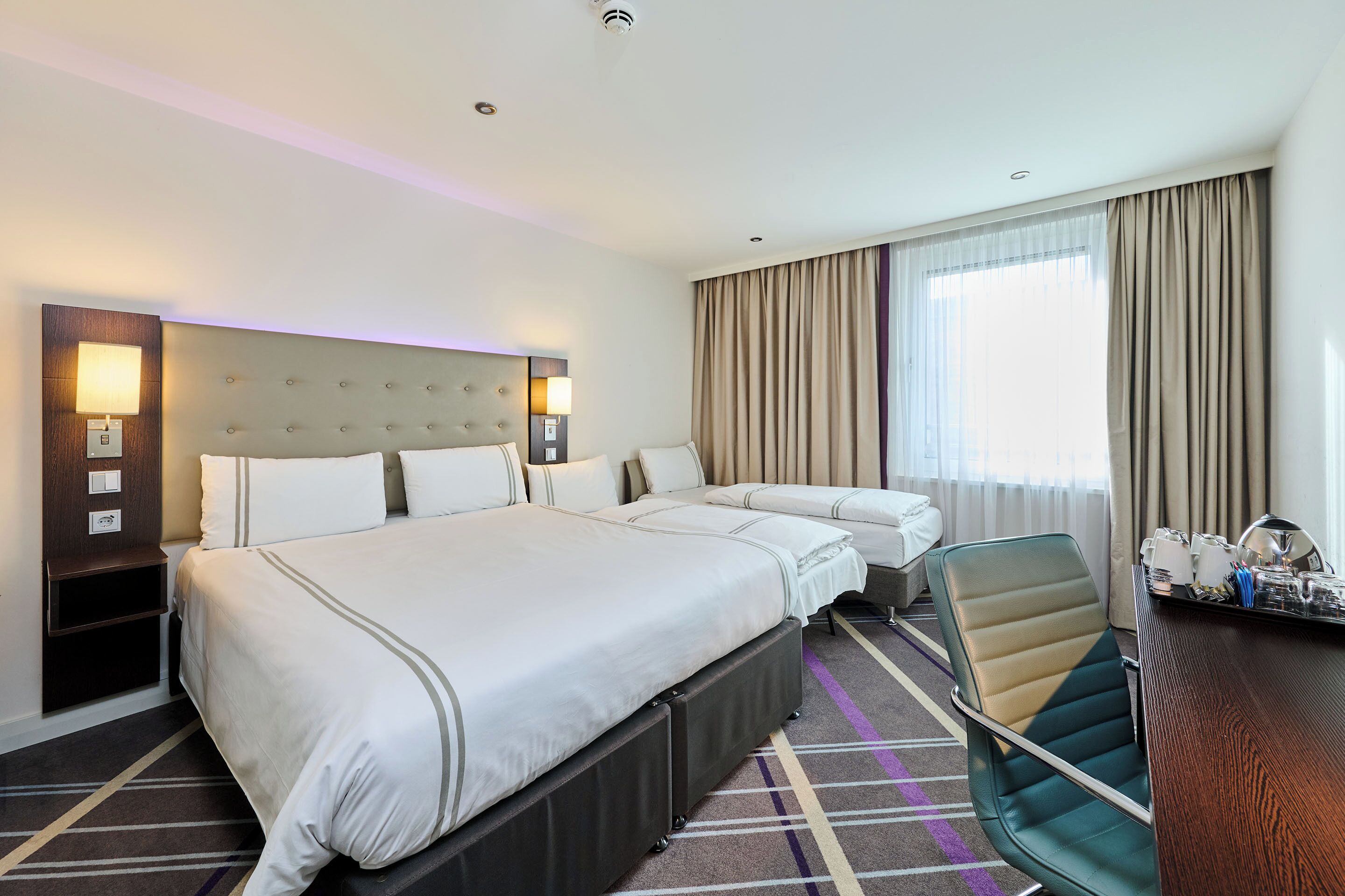 Standard Quadruple Room | Soundproofing, free wired Internet, bed sheets