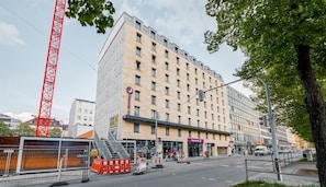 Esterni