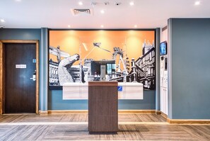 Reception - Premier Inn Marlborough (Marlborough)