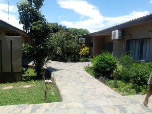 Garden - Pakali Lodges (Livingstone)