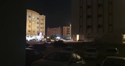 Mantente feliz. Es bueno estar aquí.