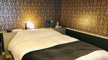 Double Room (Deluxe) | Soundproofing, bed sheets