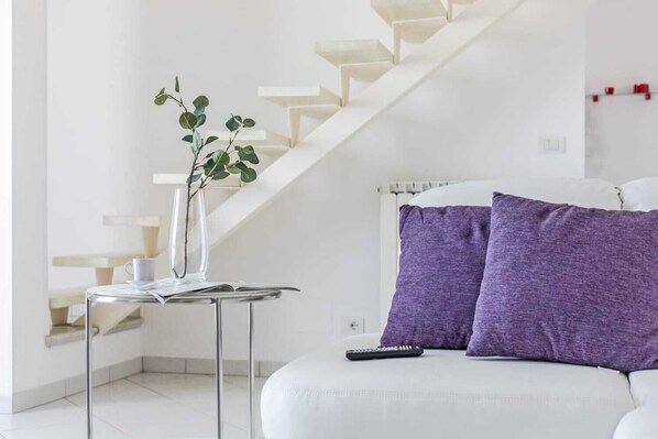 Appartement, 3 chambres | Coin séjour