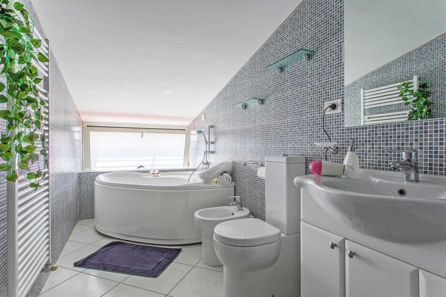 公寓, 3 間臥室 | 浴室 | 浴缸、坐浴桶、毛巾