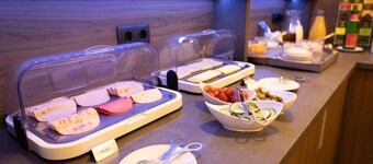 โรงแรมเฟิร์ซลาฟฟส์ นอยมูนสเทอร์