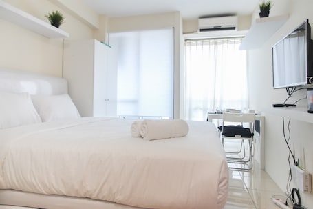 Room | 1 bedroom, desk, free WiFi, bed sheets