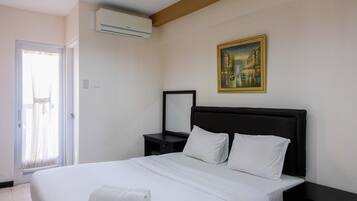 1 habitación, escritorio, wifi gratis y ropa de cama